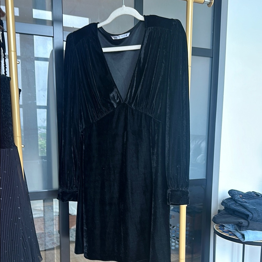 Elegant Black Velvet Dress